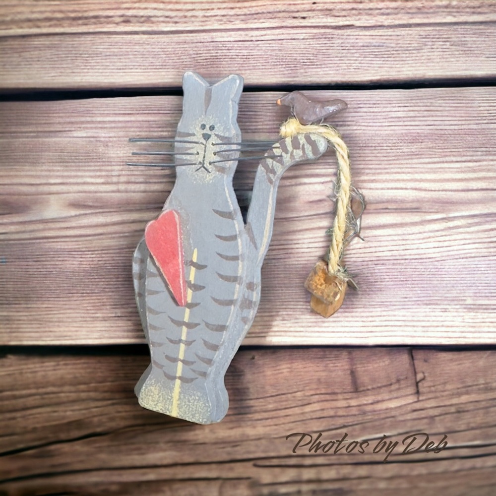 💖2 FOR $20💖 Vintage wooden folk art block style cat, bird,birdhouse pin brooch